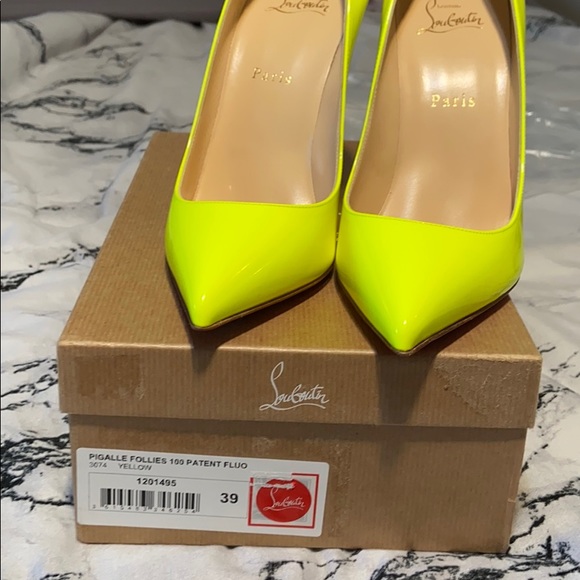 RARE Christian Louboutin Pigalle Fluo Neon. In good condition worn twice - Picture 7 of 8